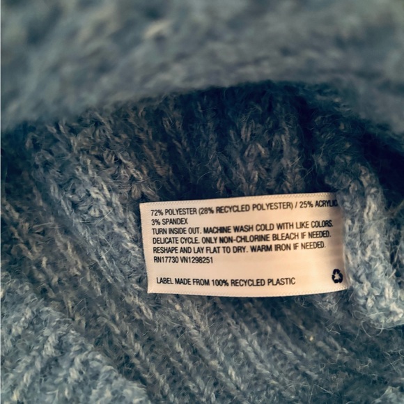 Universal Thread (Target) Blue Knit Sweater - Picture 4 of 4